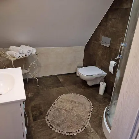 Kapitanski “perlowa Muszla” 乌斯特卡