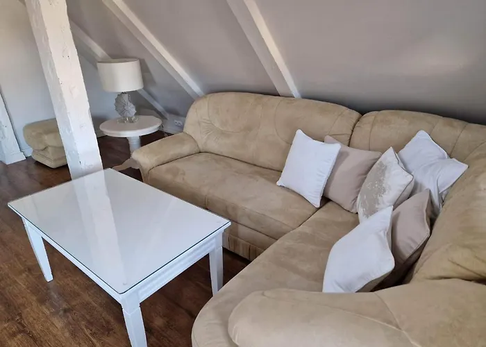 Kapitanski “perlowa Muszla” 乌斯特卡